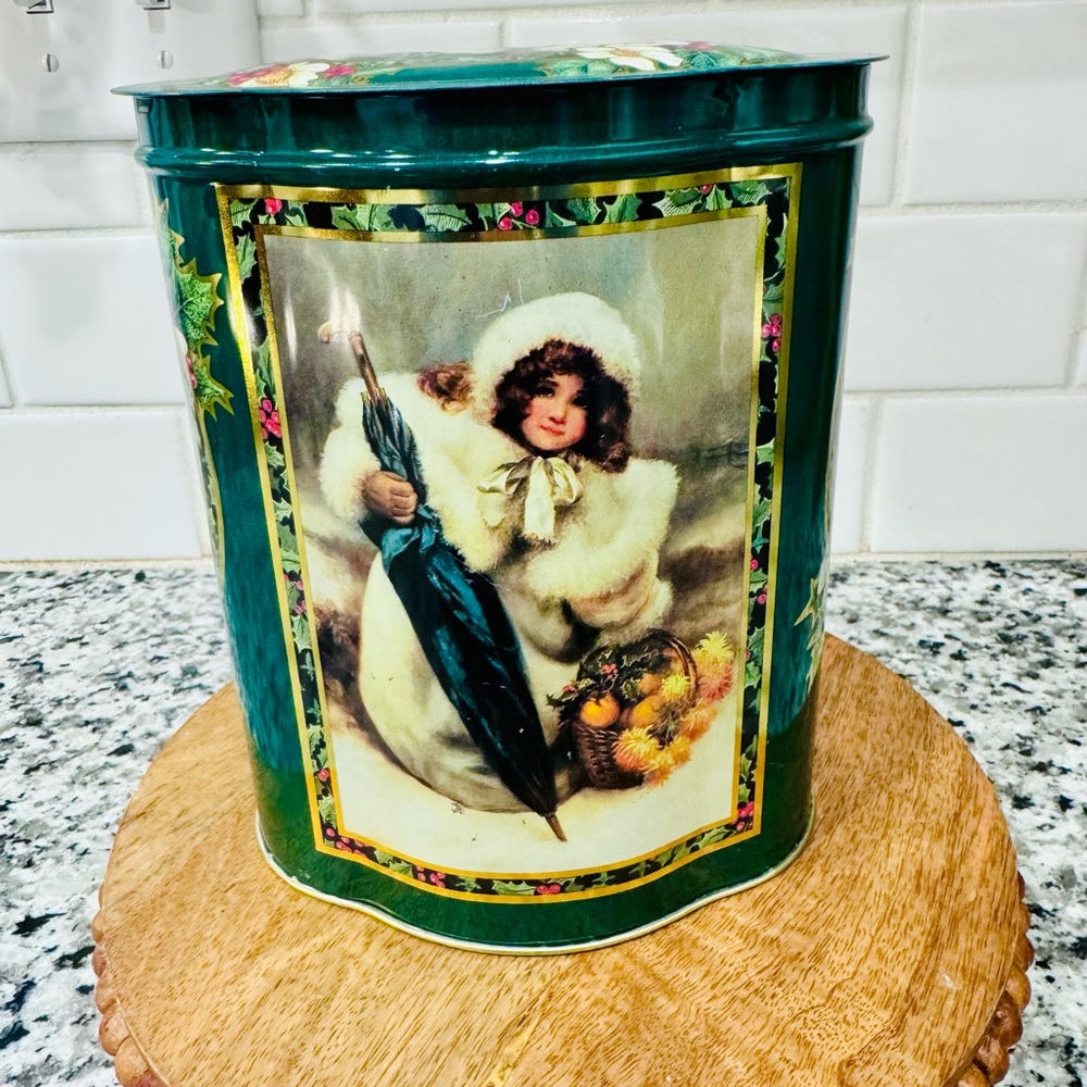 Vintage Avon Tea Tin with Winter Scene Made in England